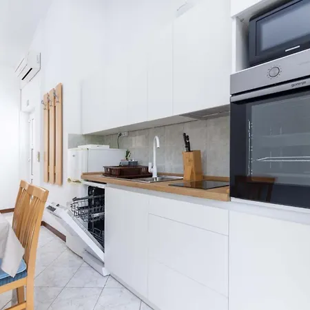 Olio - Comfort For Four People